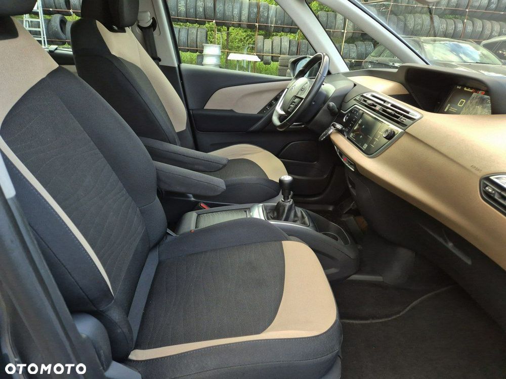 Citroën C4 Grand Picasso e-HDi 115 Intensive - 19