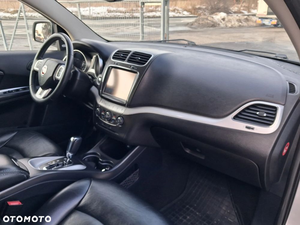 Fiat Freemont 2.0 Multijet Lounge AWD - 32