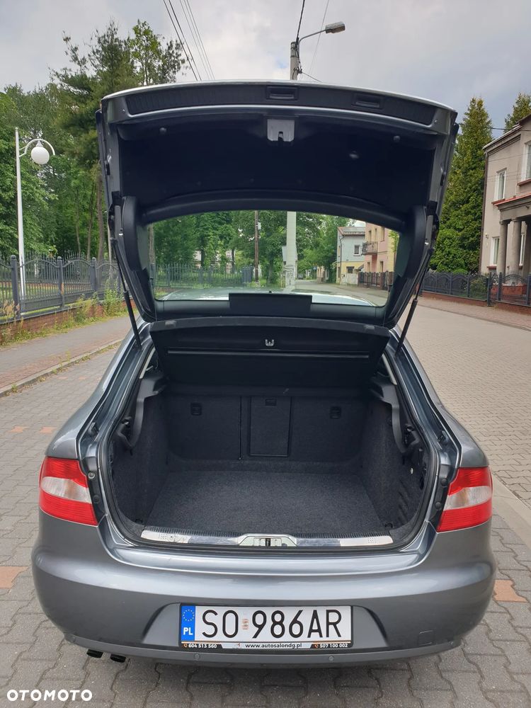 Skoda Superb 1.6 TDI Exclusive - 38