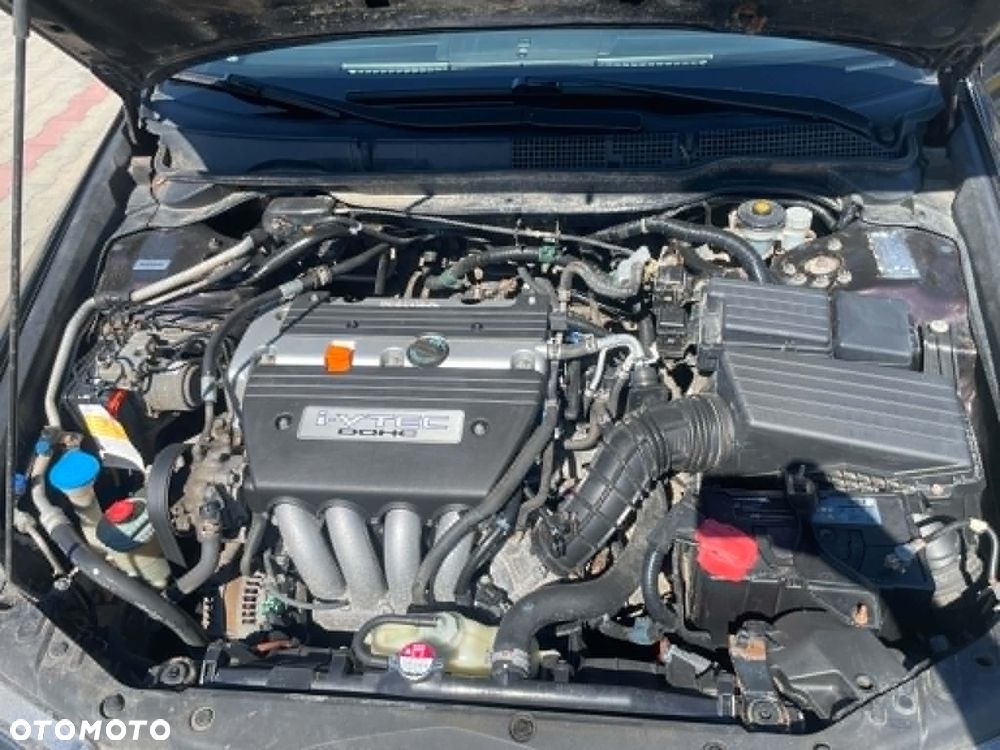 Honda Accord 2.0 Executive - 11
