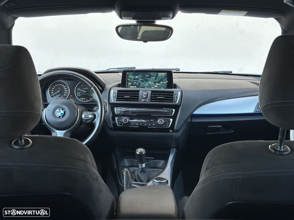 BMW 118 d Pack M - 21