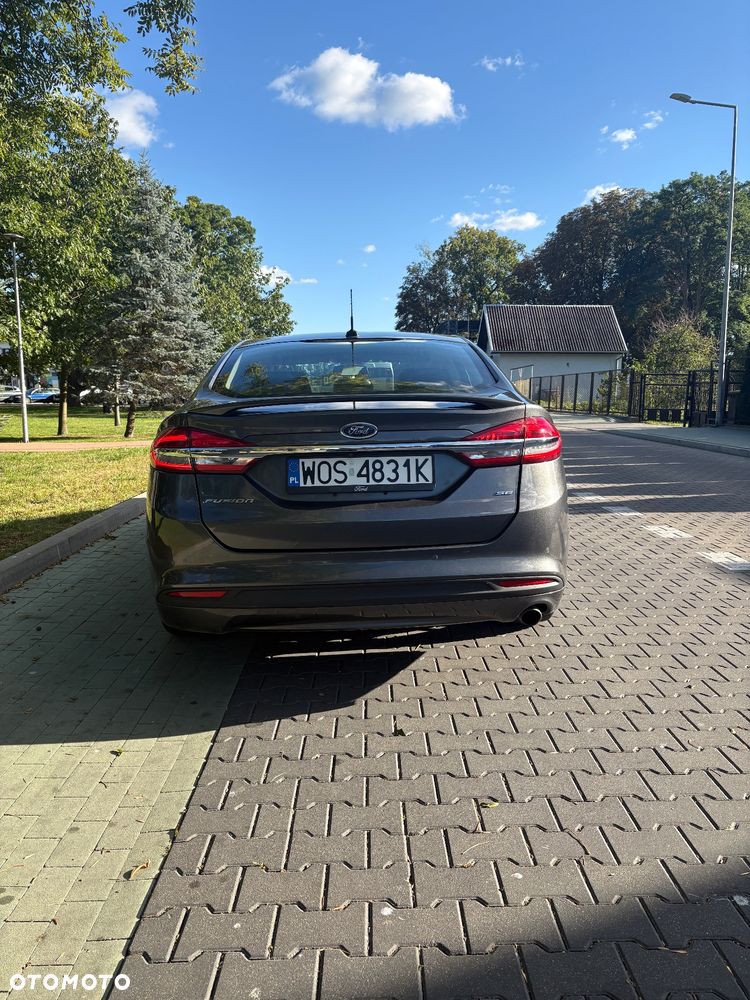 Ford Fusion - 5