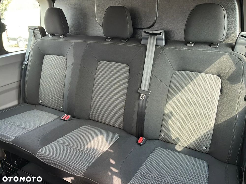 Volkswagen Transporter T7 Furgon Plus Edition/6 osob./AUTOMAT 2,0 l TDI 150 KM r. o. 3500 mm - 20