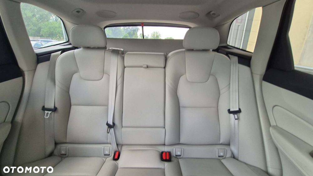 Volvo XC 60 - 6
