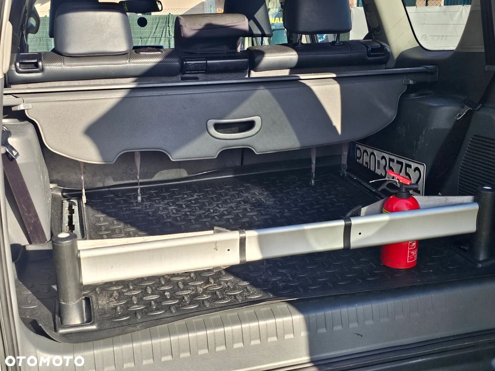 Toyota Land Cruiser LC 3.0 D-4D Prestige 7os - 25