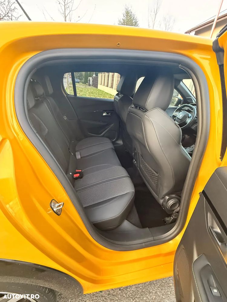 Peugeot 208 1.2 L PureTech STT GT Pack - 9