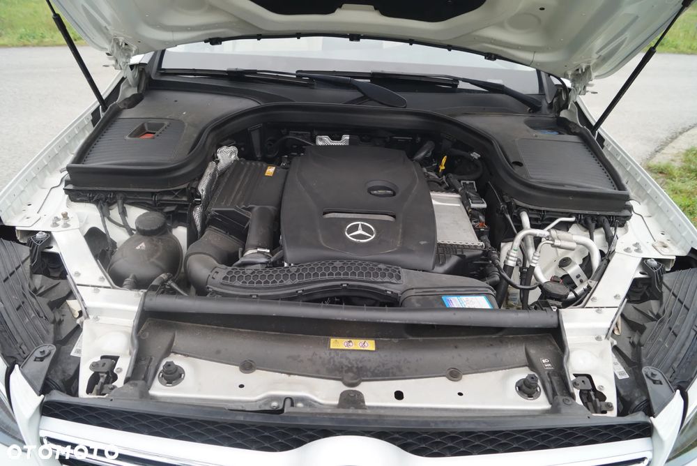 Mercedes-Benz GLC 300 4Matic 9G-TRONIC - 17