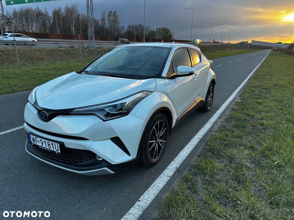 Toyota C-HR 1.8 Hybrid Prestige - 1