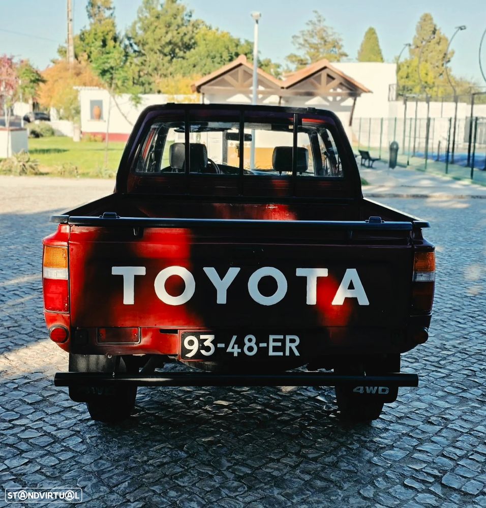 Toyota Hilux 2.4 D LN105LP C. Dupla - 5