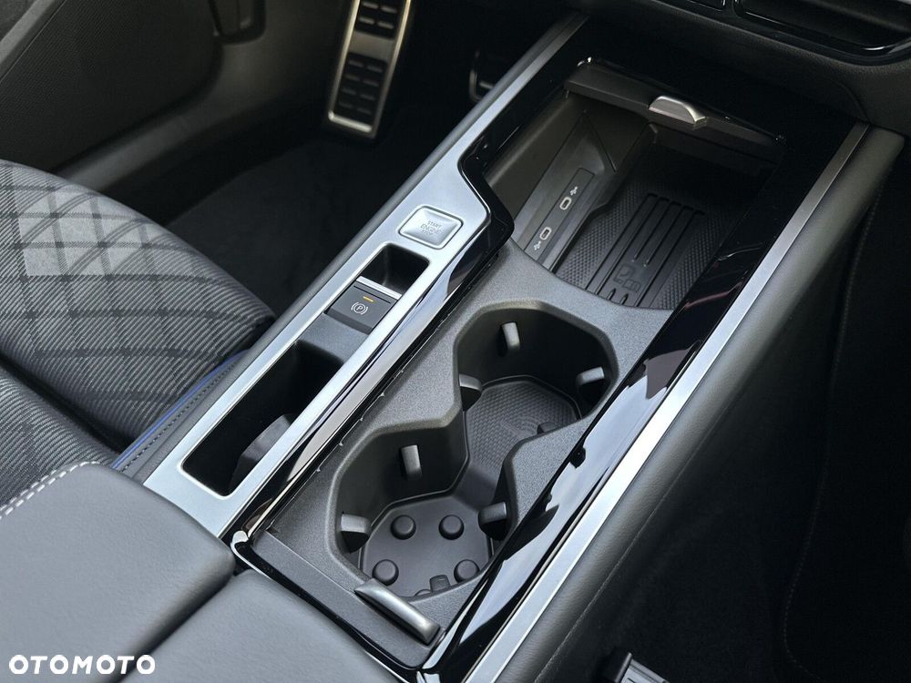 Volkswagen Passat Variant - 32