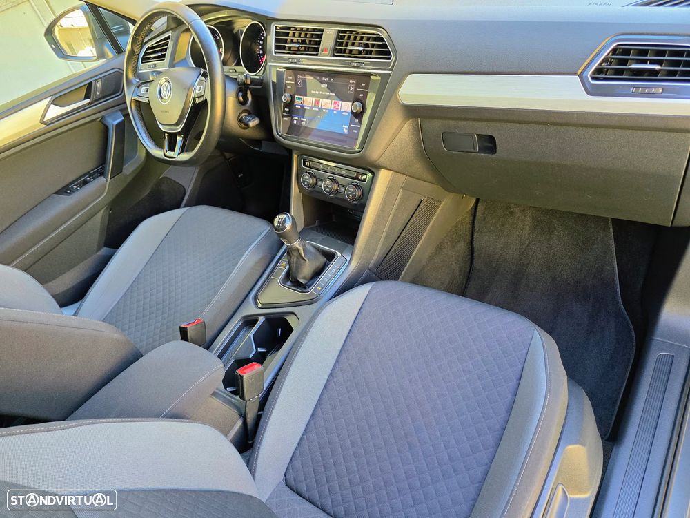 VW Tiguan 1.5 TSI Confortline - 46