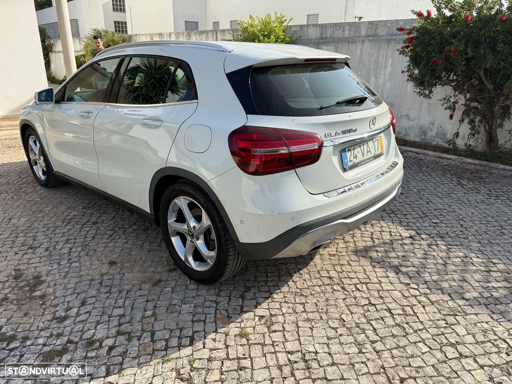 Mercedes-Benz GLA 180 d Urban Aut. - 4