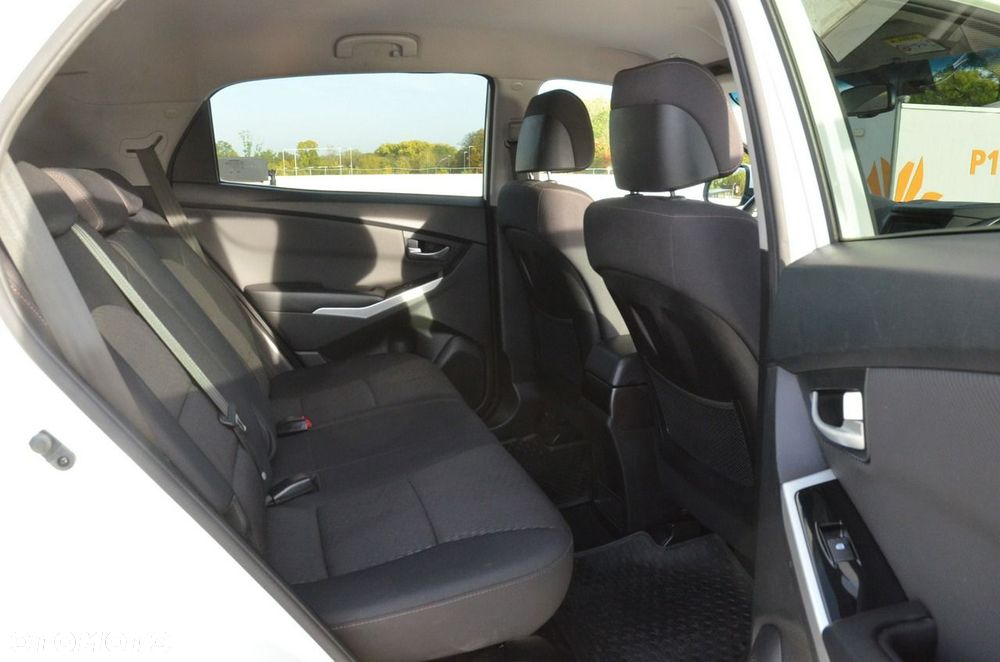 SsangYong/KGM Korando 2.0 Quartz 2WD - 31