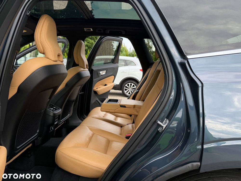 Volvo XC 60 D4 Momentum Pro - 36