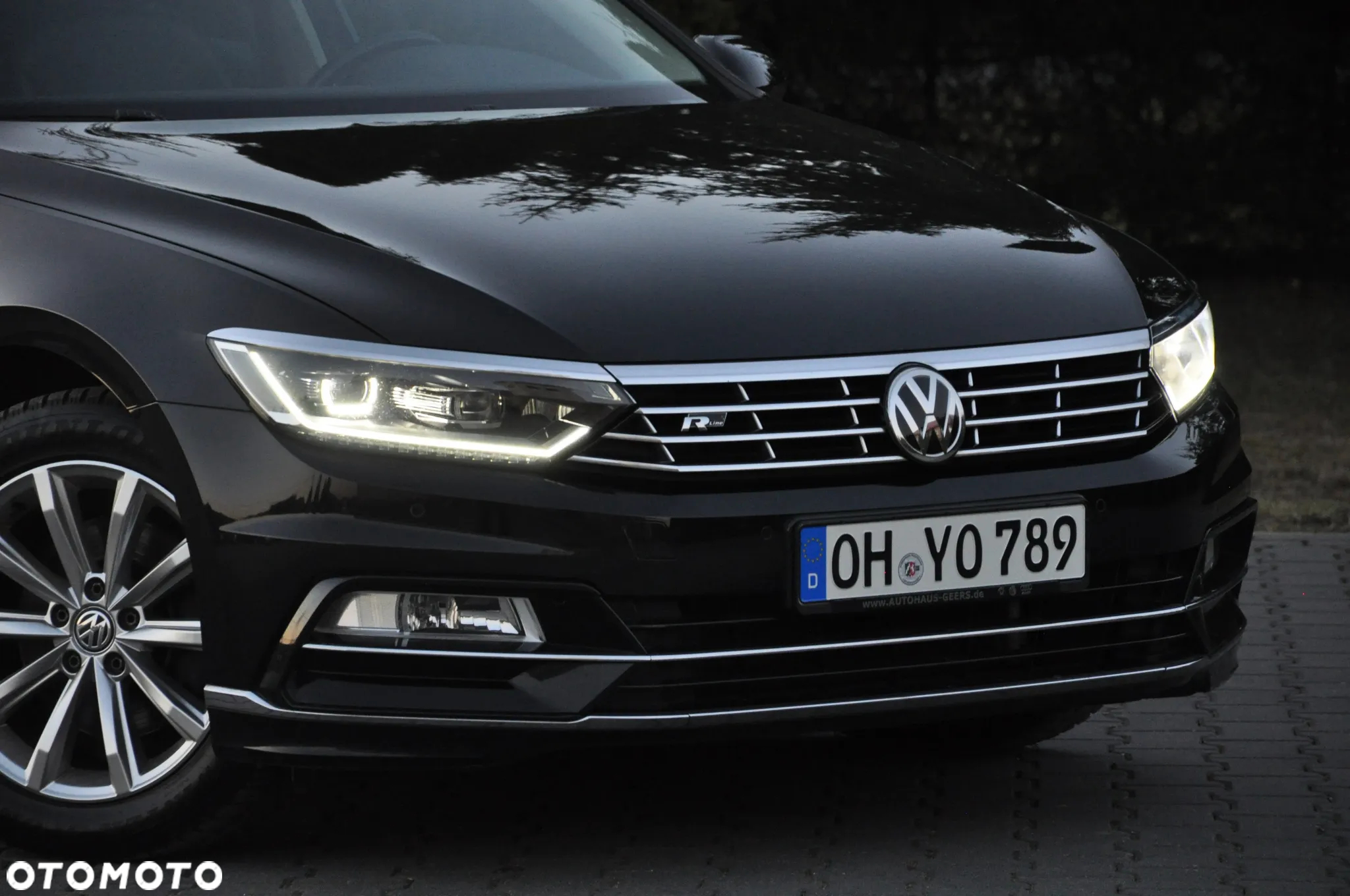 Volkswagen Passat - 10