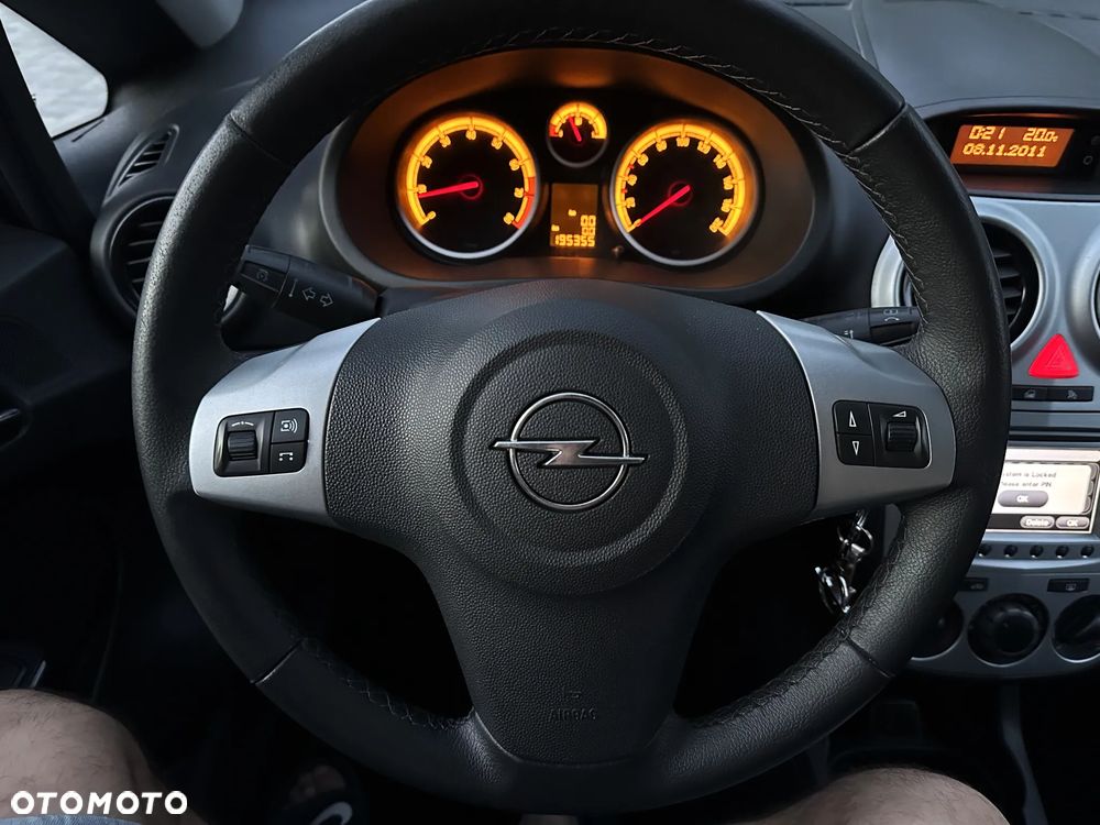 Opel Corsa 1.4 16V Active - 13