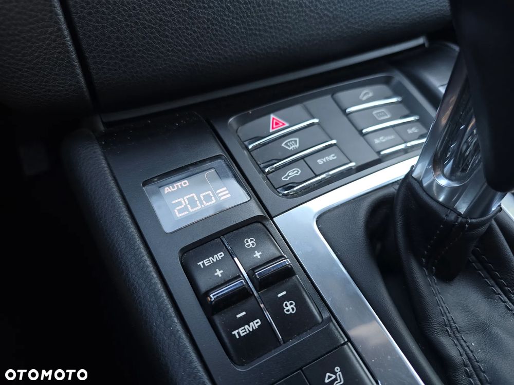 Porsche Macan S - 19