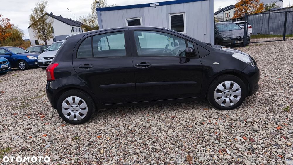 Toyota Yaris - 6