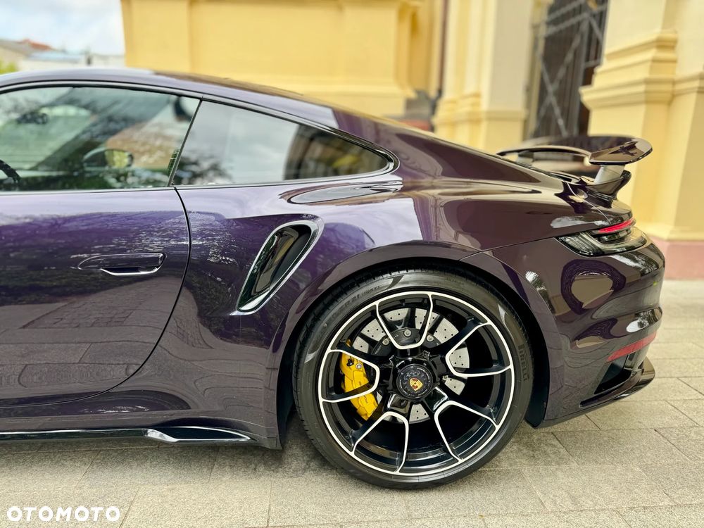 Porsche 911 Turbo S - 8