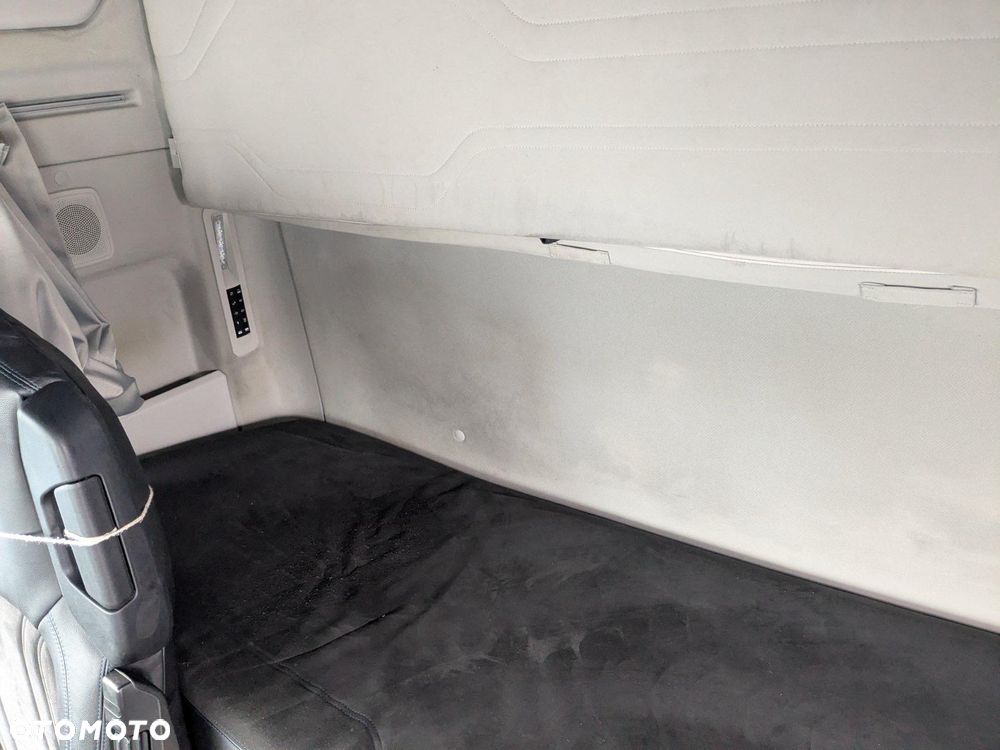 Ford F MAX 500 - 12