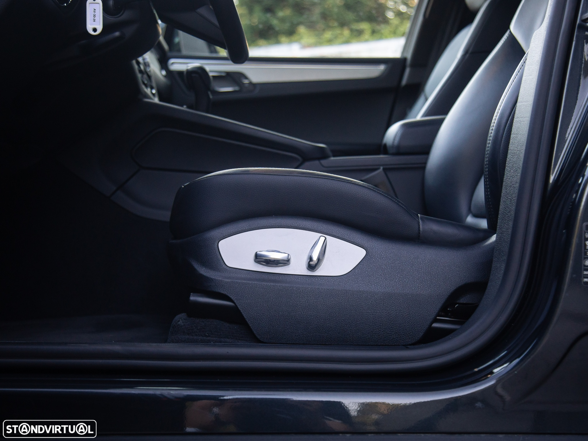 Porsche Macan Standard - 24