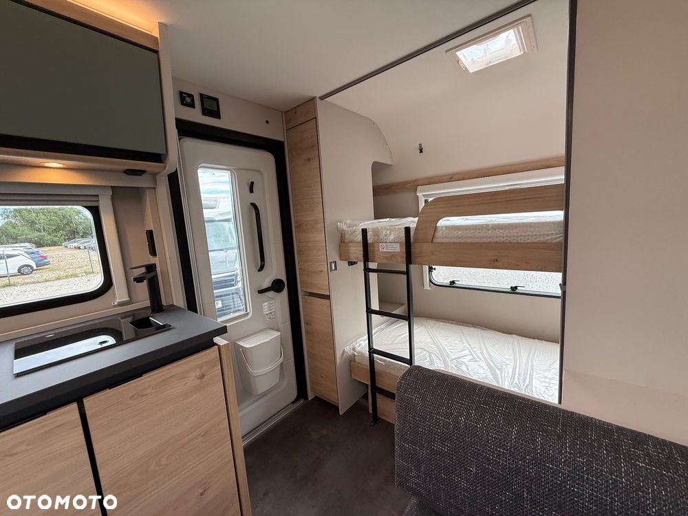 Dethleffs Camper 560 FMK - 21