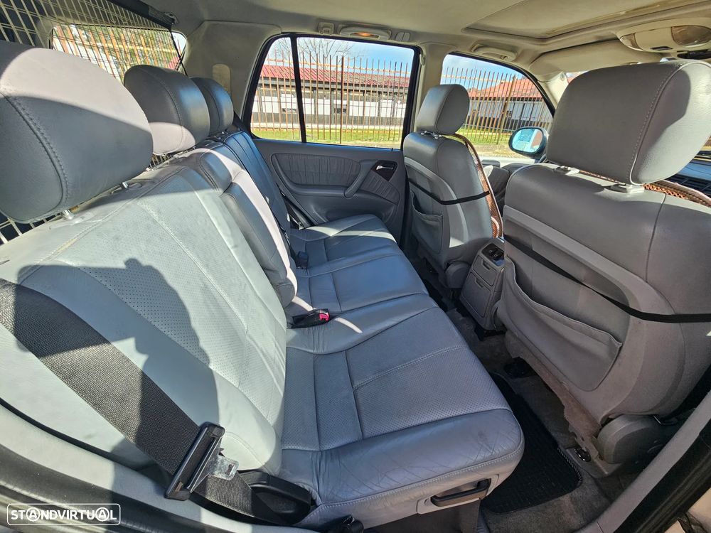 Mercedes-Benz ML 270 - 11