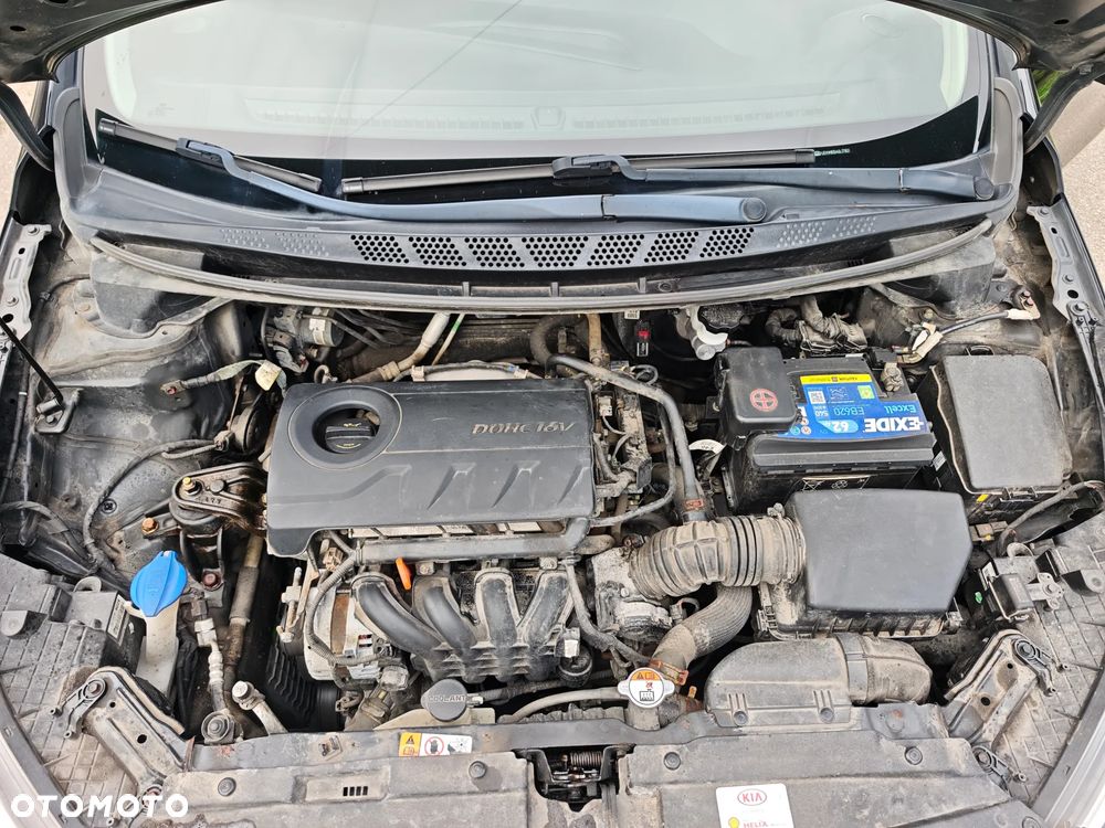 Kia Ceed 1.4 L - 24