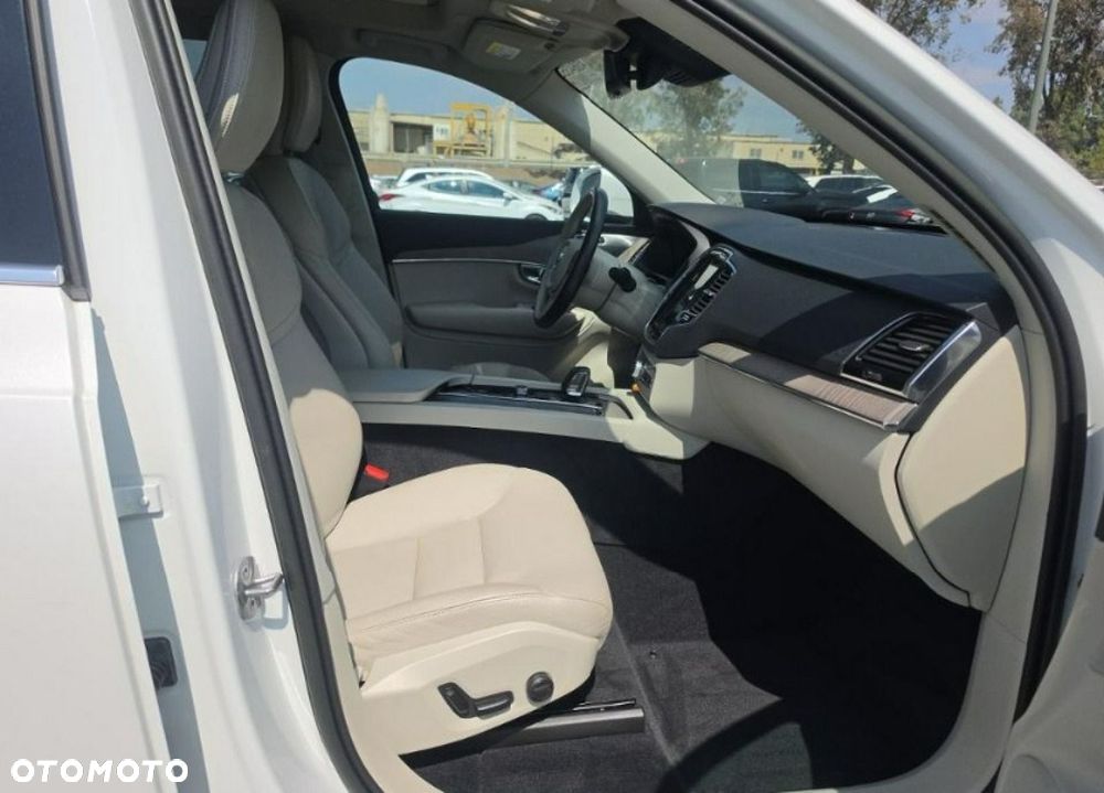 Volvo XC 90 - 10