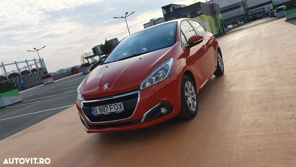 Peugeot 208 1.2 L PureTech Allure - 10