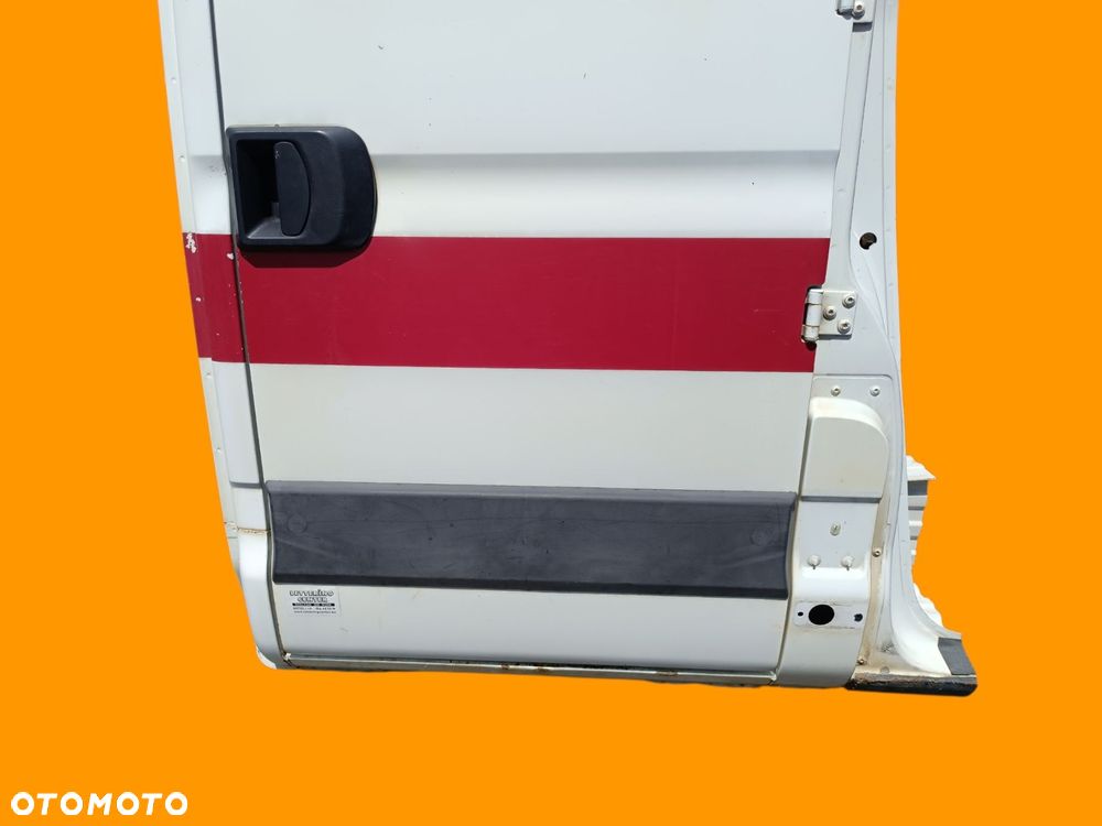 drzwi prawe tył dubel kabina doka iveco daily 99-14 master 98-10 - 4