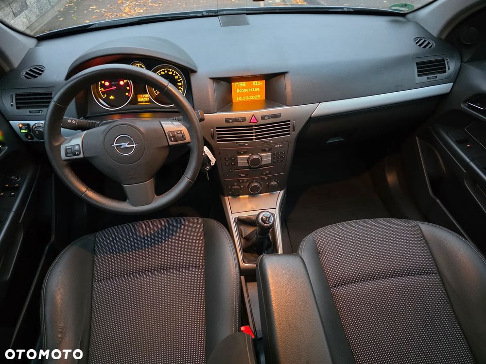 Opel Astra - 13