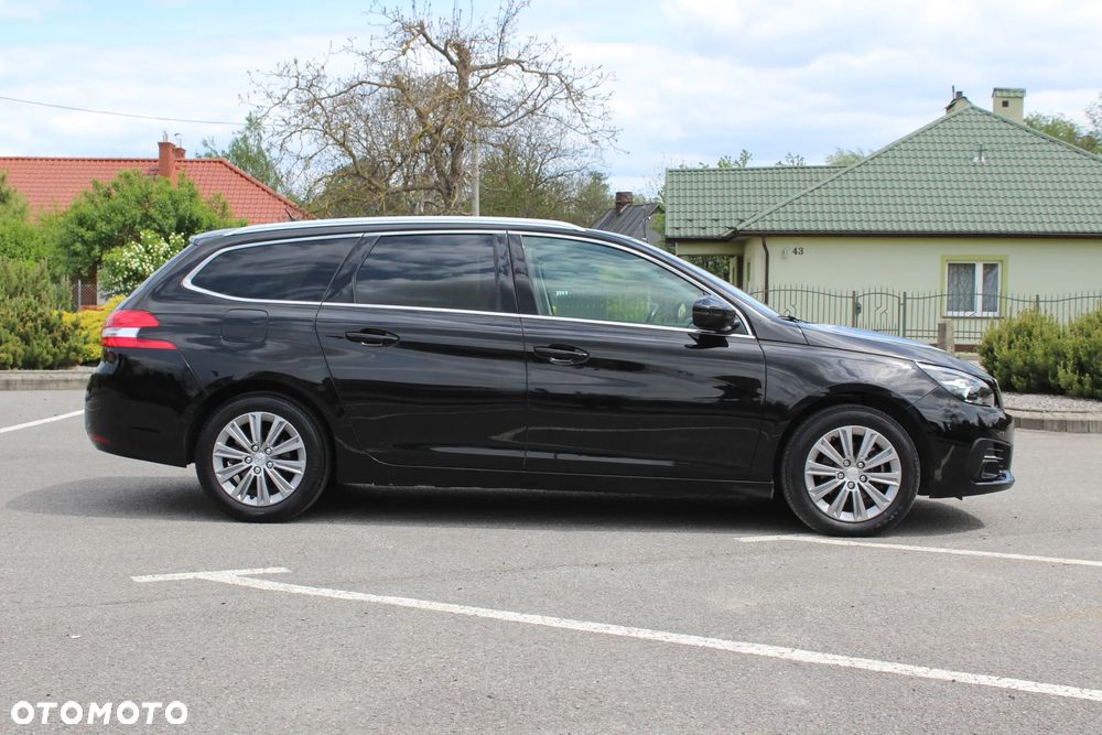 Peugeot 308 BlueHDi 130 EAT8 Stop & Start Allure Pack - 5