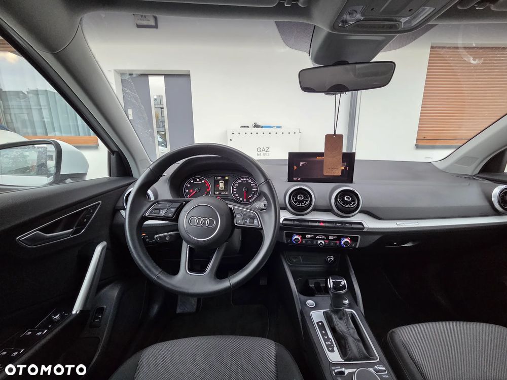 Audi Q2 35 TFSI S tronic - 16