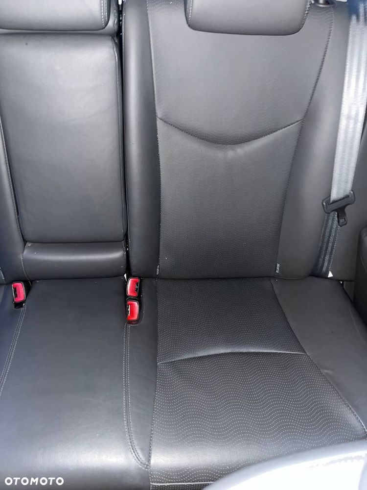 Toyota Prius - 22