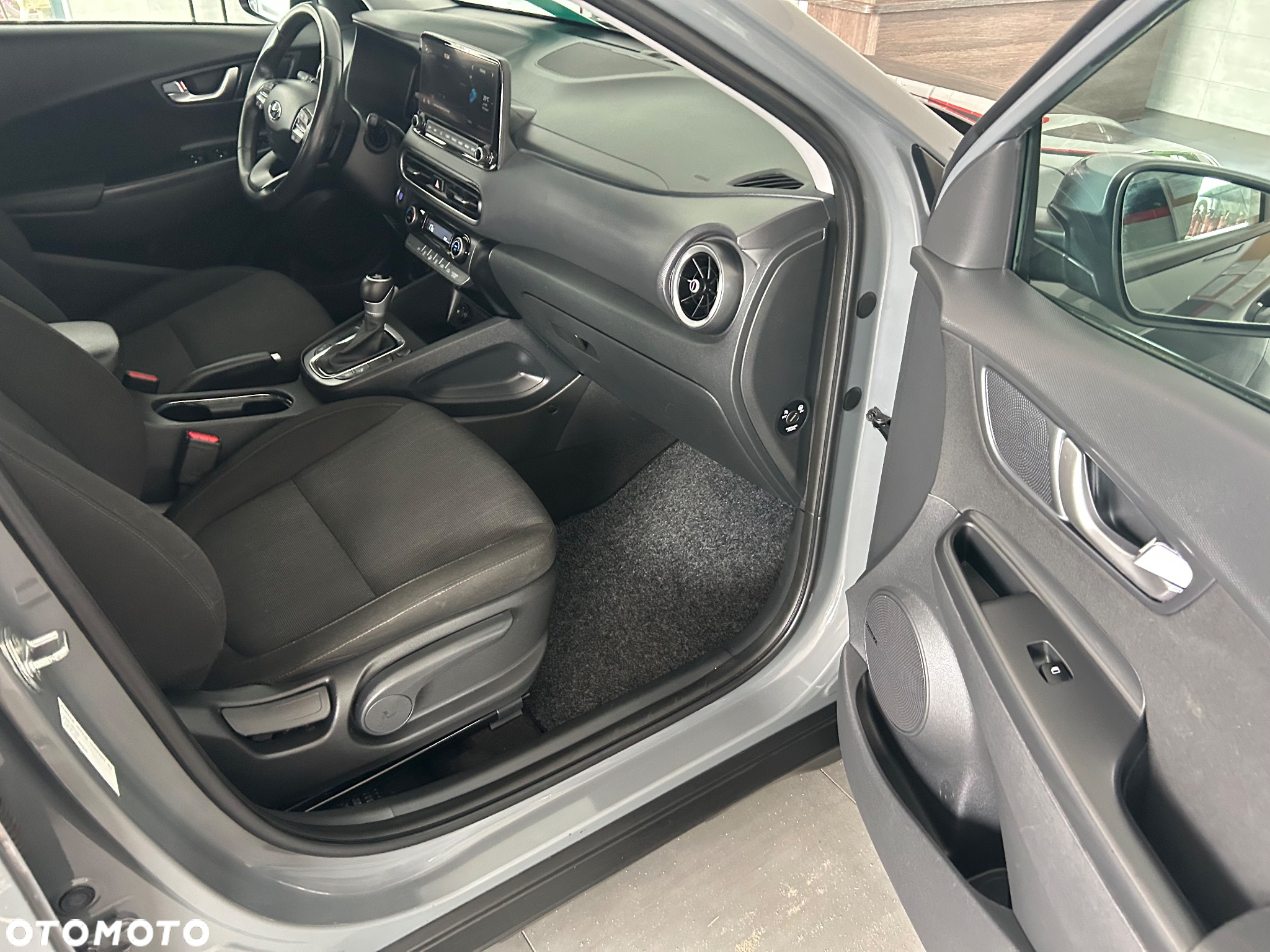 Hyundai Kona 1.6 GDI DCT Hybrid Premium - 29