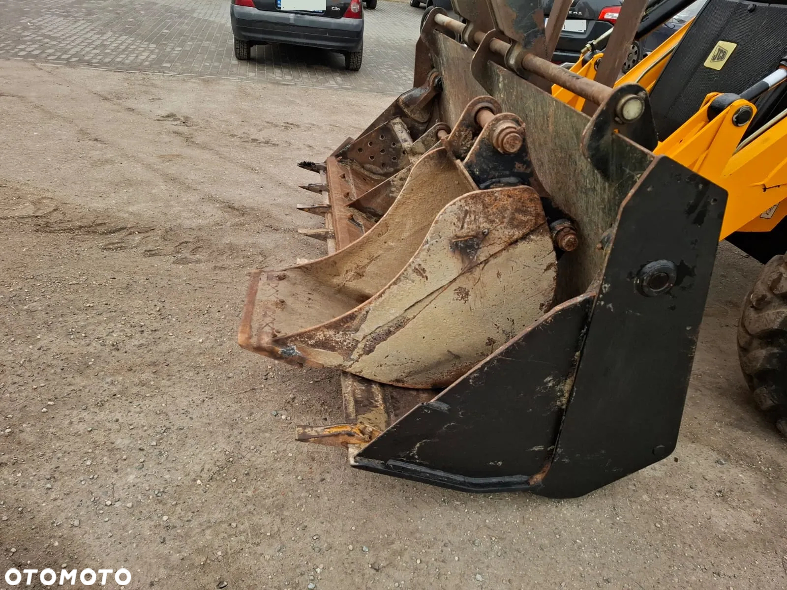 JCB 3CX - 12