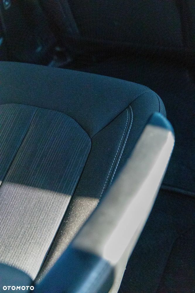 Chrysler Pacifica - 35