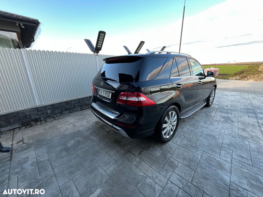 Mercedes-Benz ML 350 BlueTEC 4MATIC 7G-TRONIC Edition 1 - 8