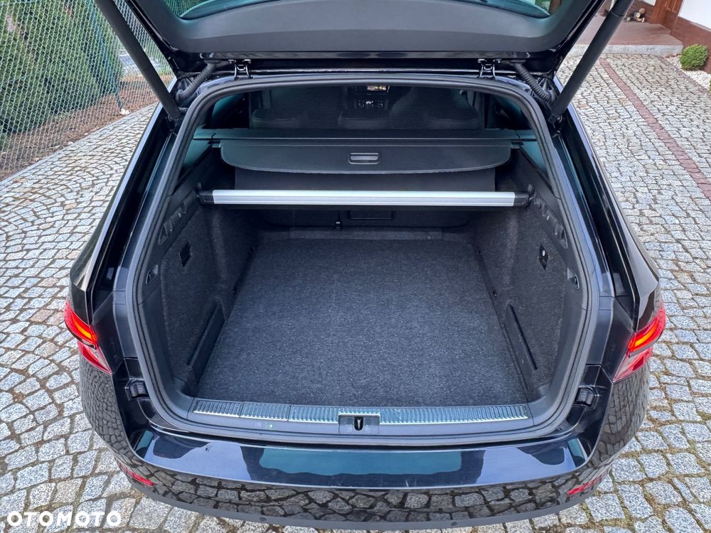 Skoda Superb 2.0 TDI SCR Sportline DSG - 30