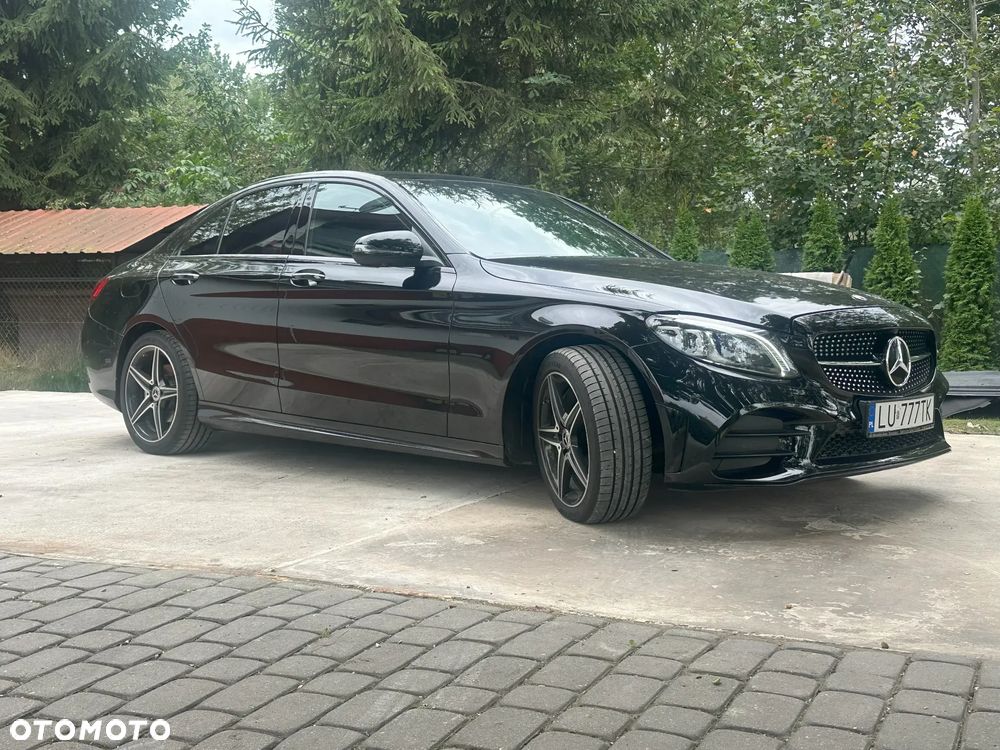 Mercedes-Benz Klasa C 300 4MATIC 9G-TRONIC - 21