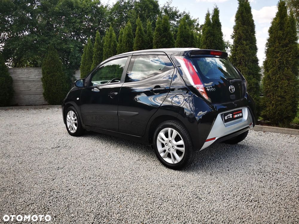 Toyota Aygo x-wave - 27