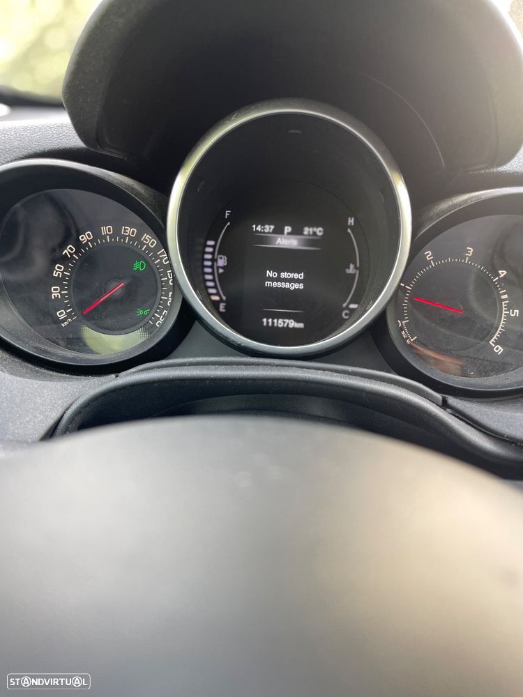 Fiat 500X 1.6 MJ City Cross DCT - 12