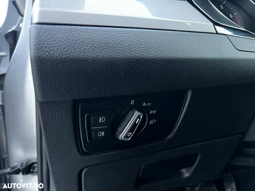 Volkswagen Passat - 28