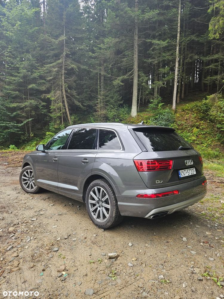 Audi Q7 - 6