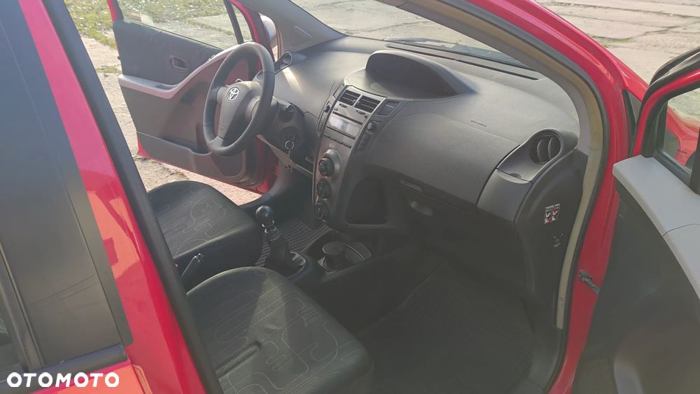 Toyota Yaris 1.33 Sol - 9