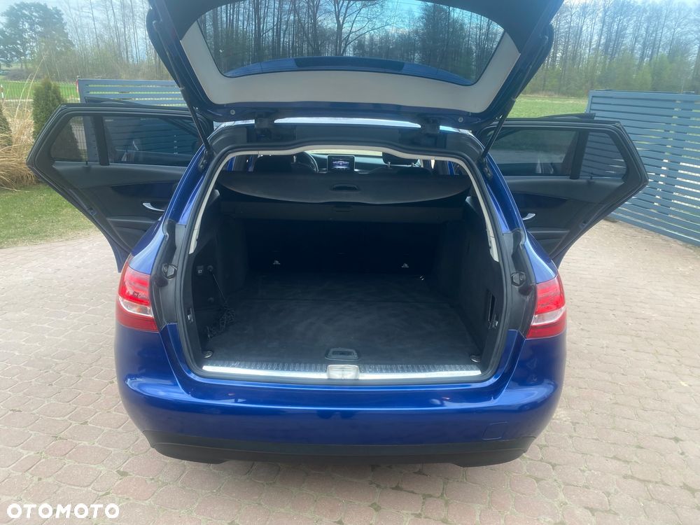 Mercedes-Benz Klasa C 180 BlueTEC 7G-TRONIC Edition 1 - 13