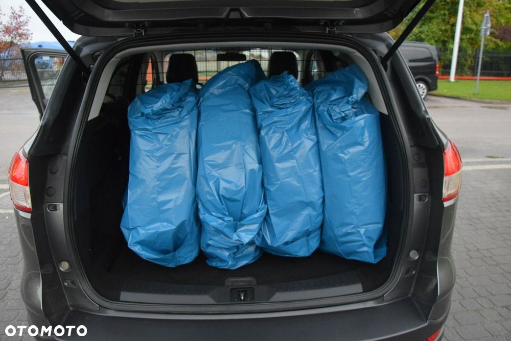 Ford Kuga 2.0 TDCi 4x4 Titanium - 20
