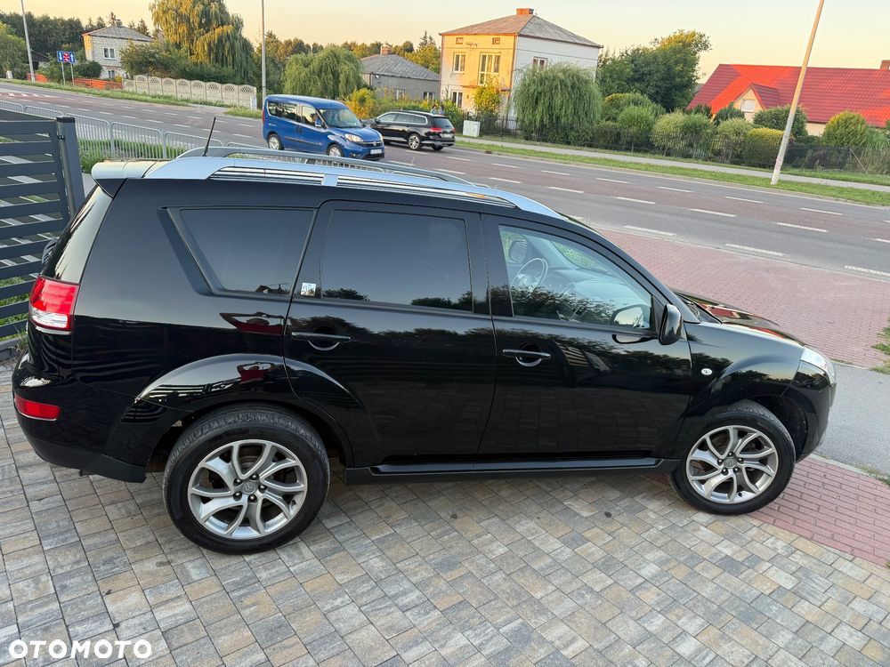 Citroën C-Crosser 2.4i Exclusive - 27