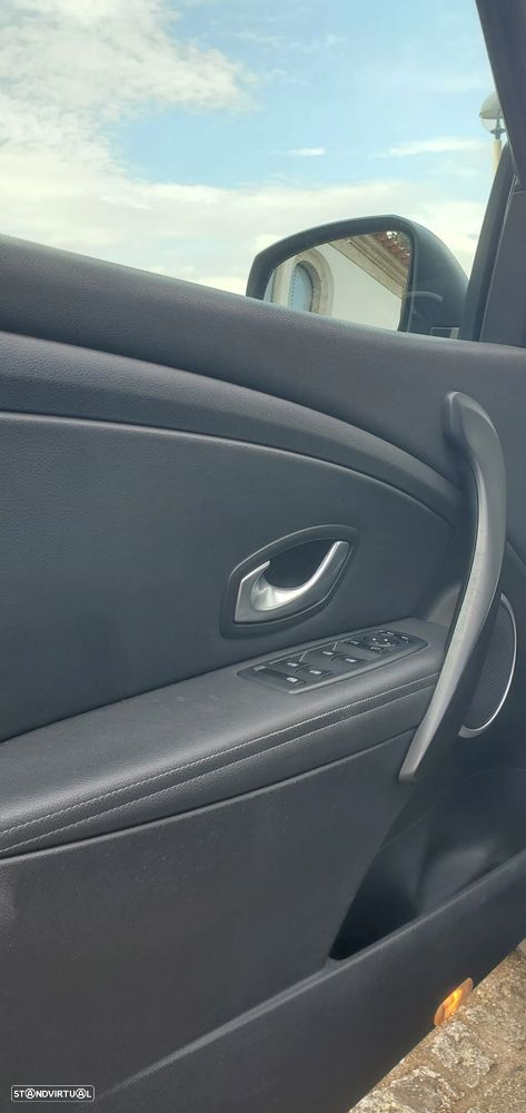 Renault Mégane 1.5 dCi Dynamique S - 12